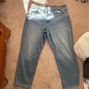 American Eagle Curvy Stretch Mom Jeans